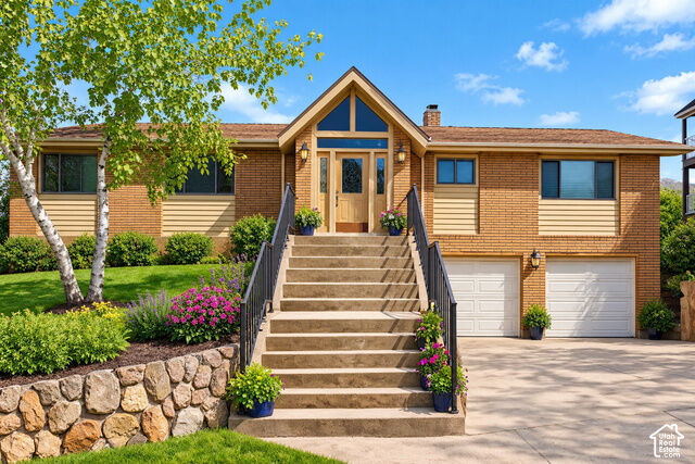 Property Photo: 685 E Chelsea Dr S UT 84010