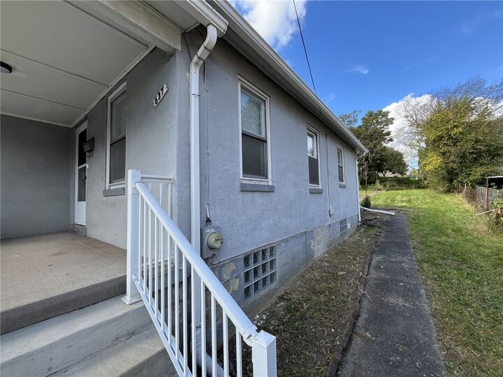 Property Photo: 637 W Otterman St PA 15601