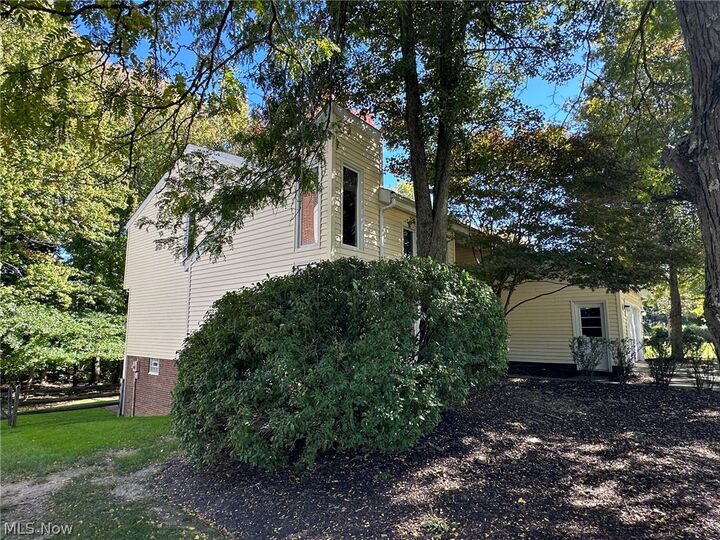 Property Photo:  5025 Lansdowne Drive  OH 44139 