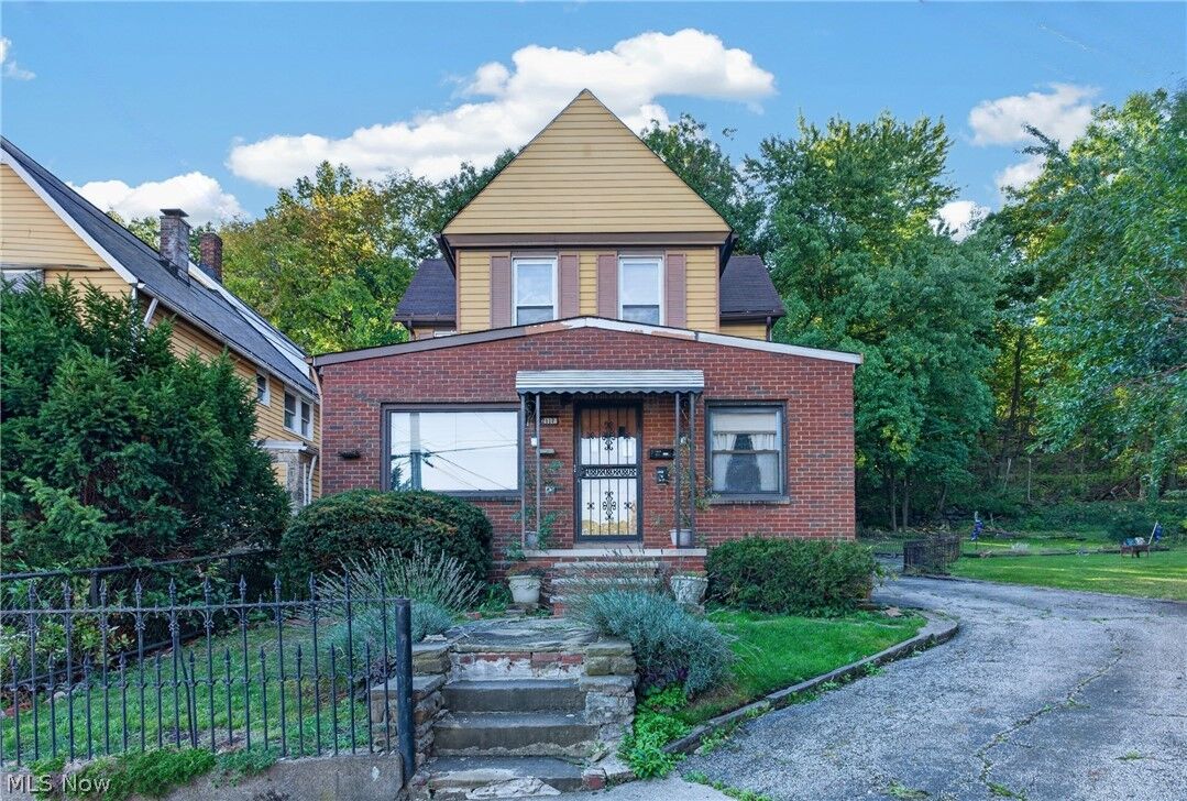 Property Photo: 2117 Fairview Avenue OH 44106