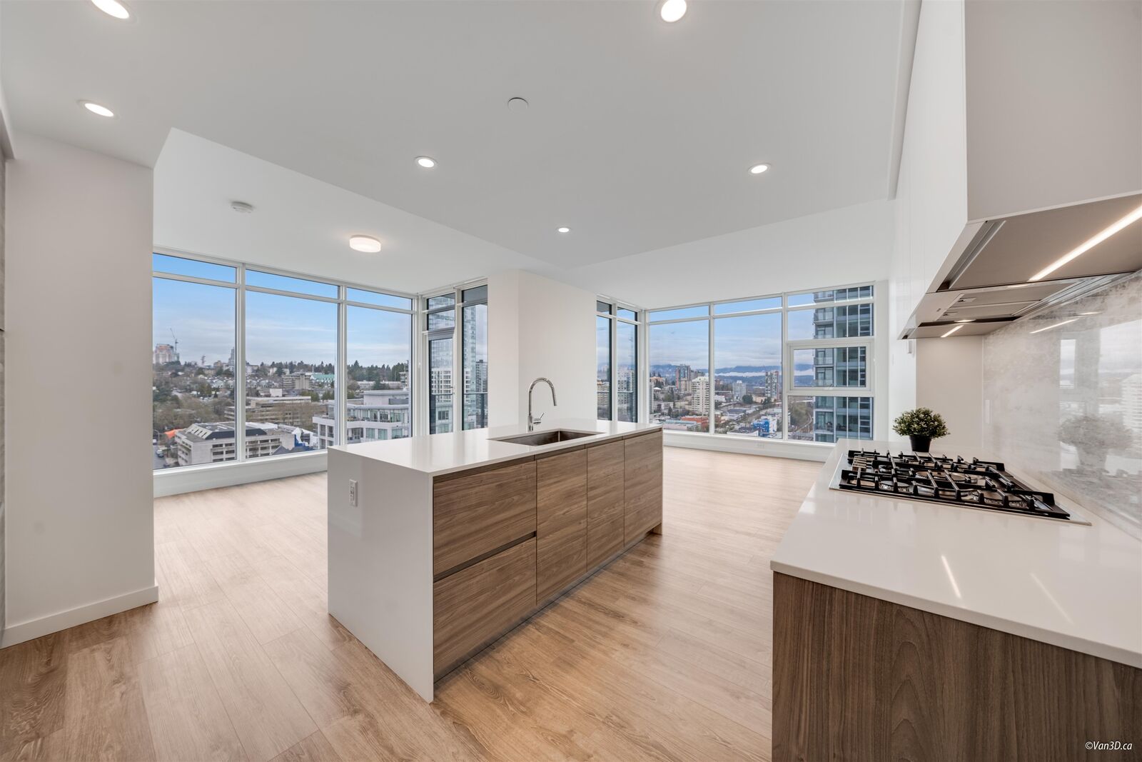 Property Photo:  680 Quayside Drive 1904  BC V3M 0P2 