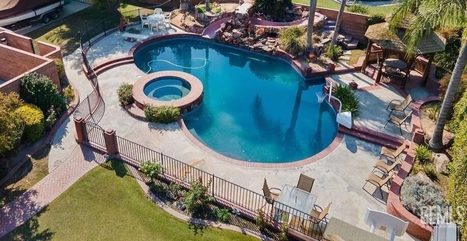 Property Photo: 1913 Morning Rose Drive CA 93312