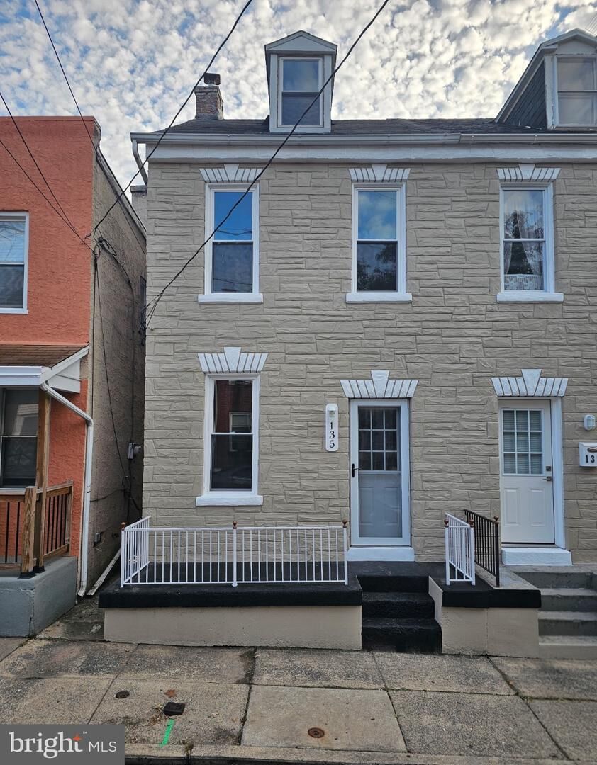 Property Photo:  135 Old Dorwart Street  PA 17603 