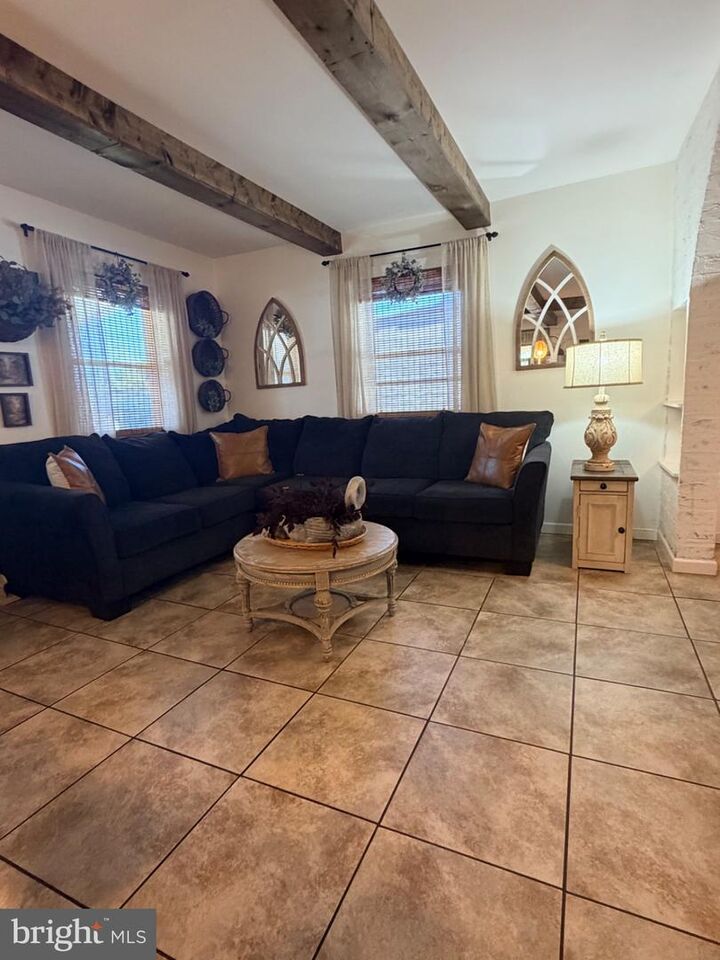 Property Photo:  405 Talladega Drive  DE 19801 