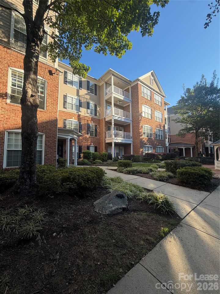 Property Photo:  3258 Margellina Drive  NC 28210 