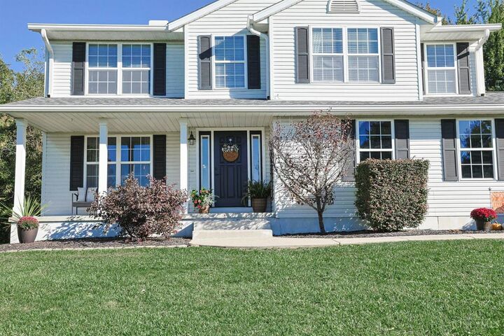 Property Photo:  77 Sycamore Glen Drive  OH 45177 