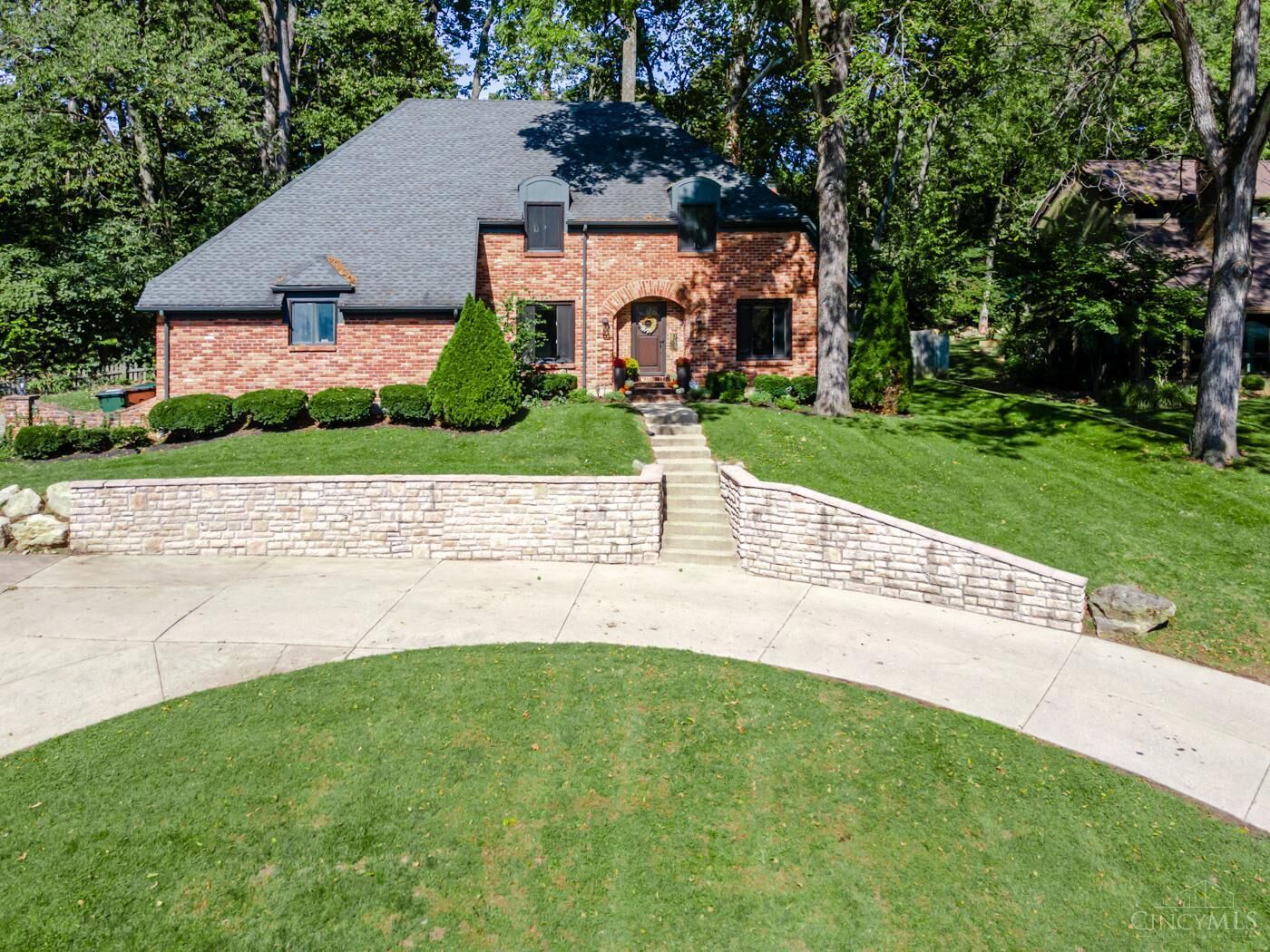 Property Photo: 755 Woodbourne Trail OH 45459