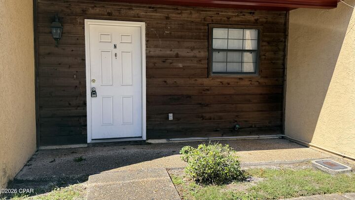 Property Photo: 6913 Cherry Street N FL 32404