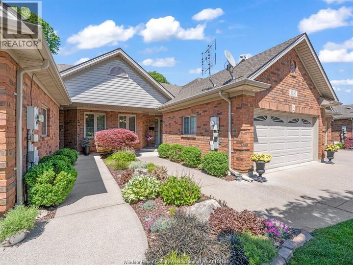Property Photo:  1630 Naples Crescent  ON N9J 3Y9 