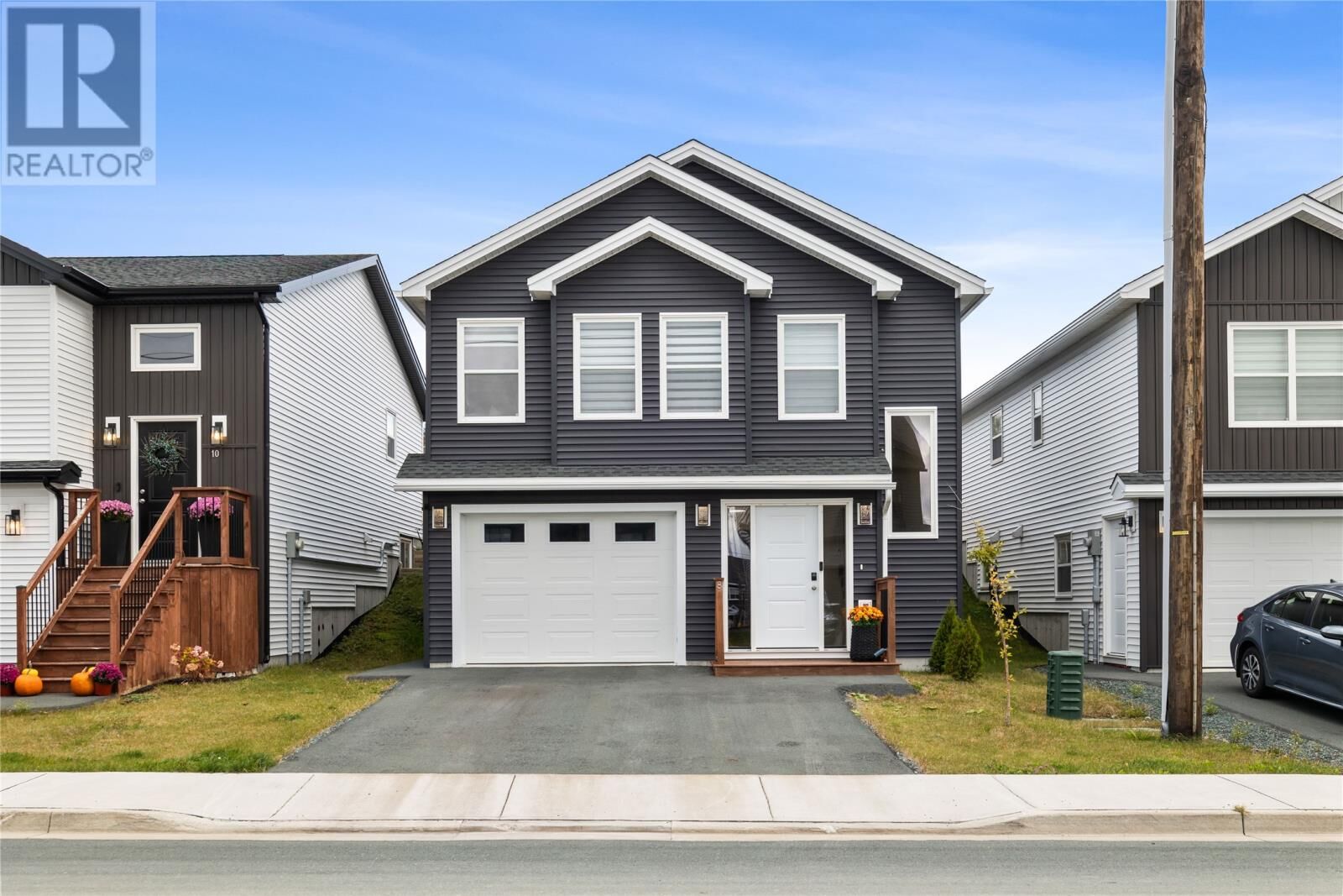 Property Photo:  8 Rembrandt Boulevard  NL A1L 3C1 
