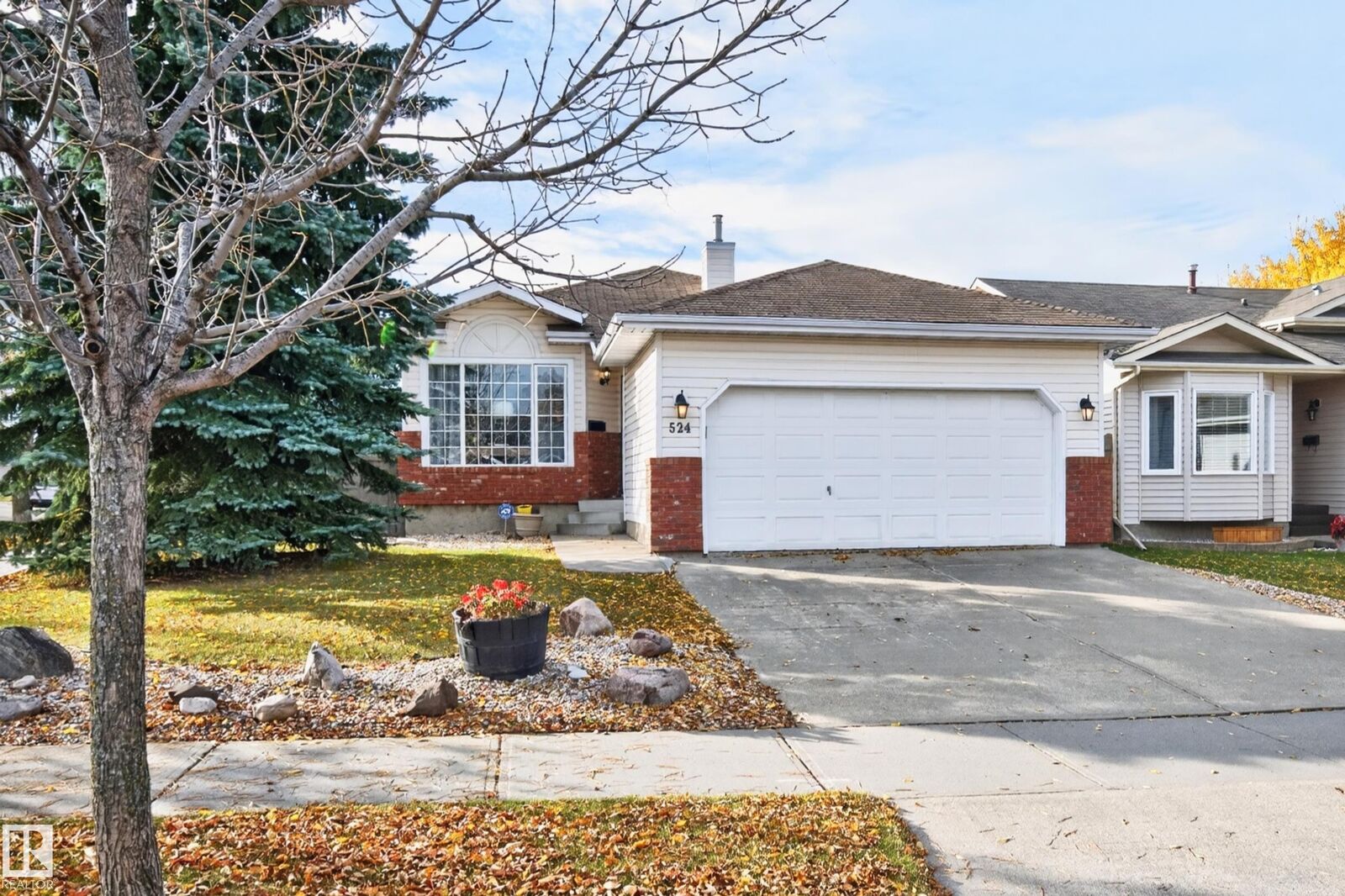 Property Photo:  524 Rainbow Crescent  AB T8A 5M8 