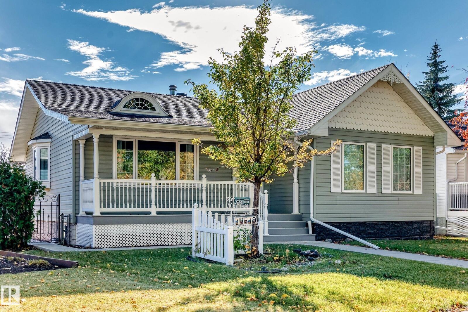 Property Photo:  13519 123A Avenue NW  AB T5L 2Z1 