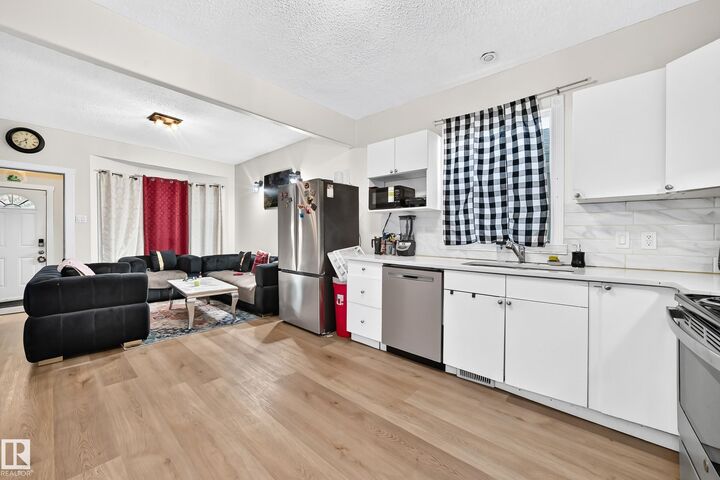 Property Photo:  12156 92 Street NW  AB T5G 1B2 