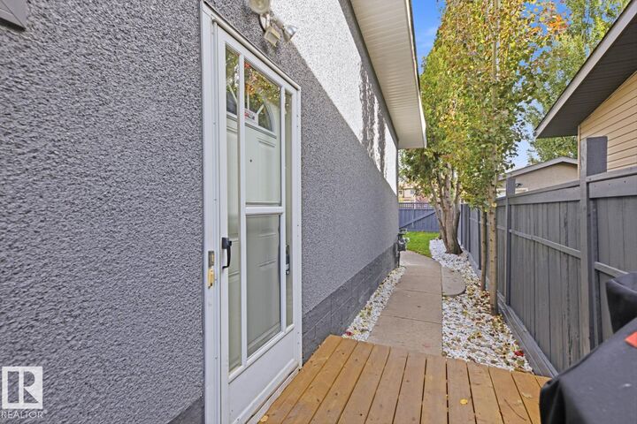 Property Photo:  4727 105 Street NW  AB T6H 2M3 