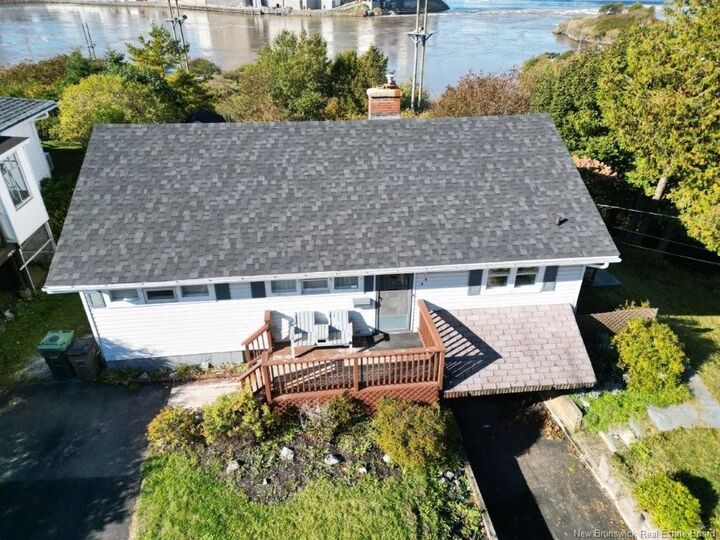 Property Photo:  44 Fallsview Avenue  NB E2K 1C2 