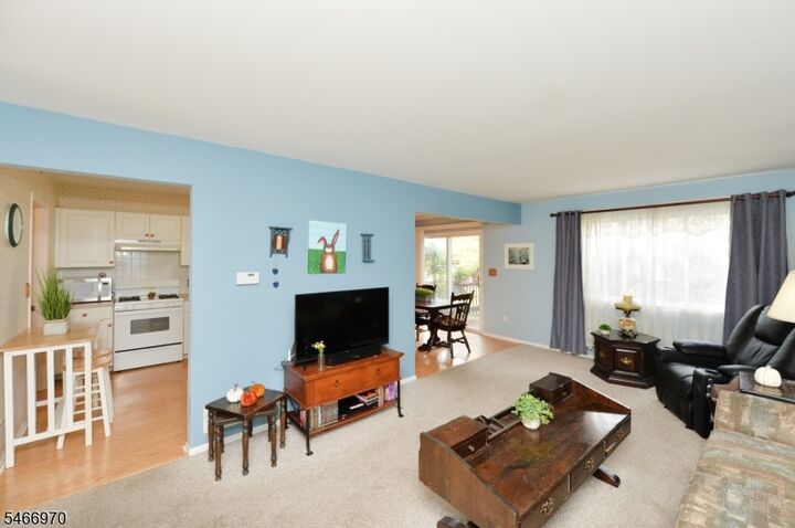 Property Photo: 26 Meadow Pond Rd NJ 07419