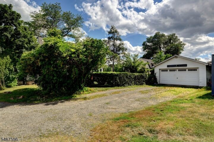 Property Photo:  91 Minnisink Rd  NJ 07512 