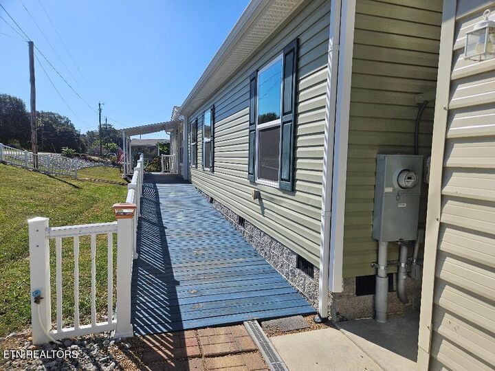 Property Photo: 197 Woodby Fridley Rd TN 37874