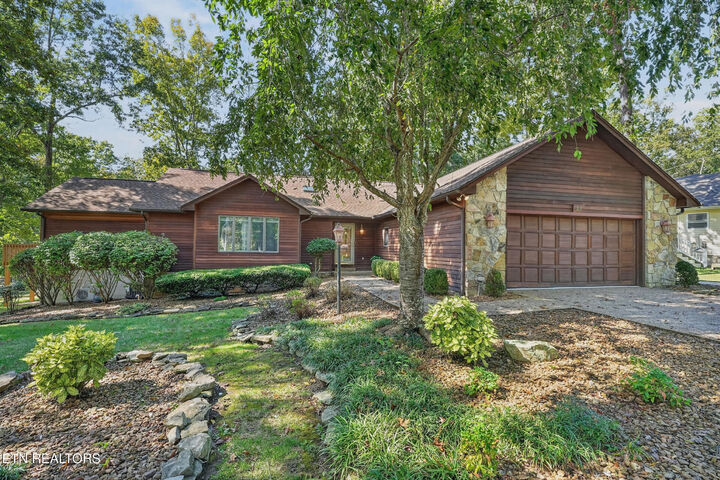 Property Photo:  22 Lakeside Circle  TN 38558 