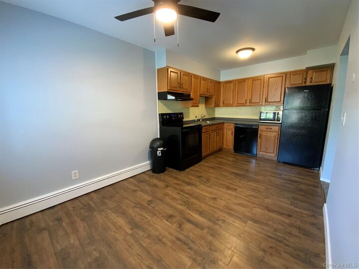 Property Photo:  2710 South Road B9  NY 12601 
