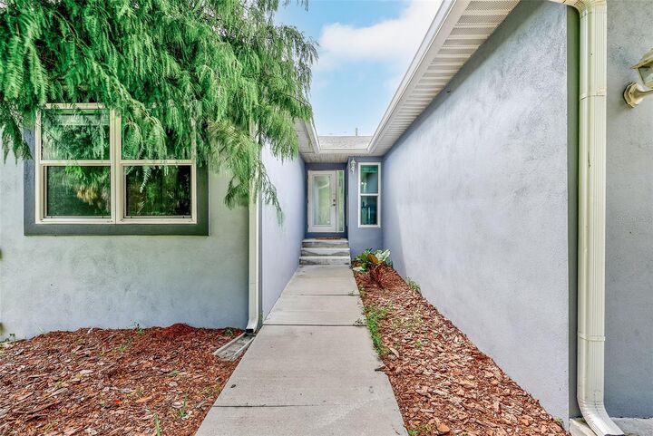 Property Photo:  14334 Channel Drive  FL 33774 