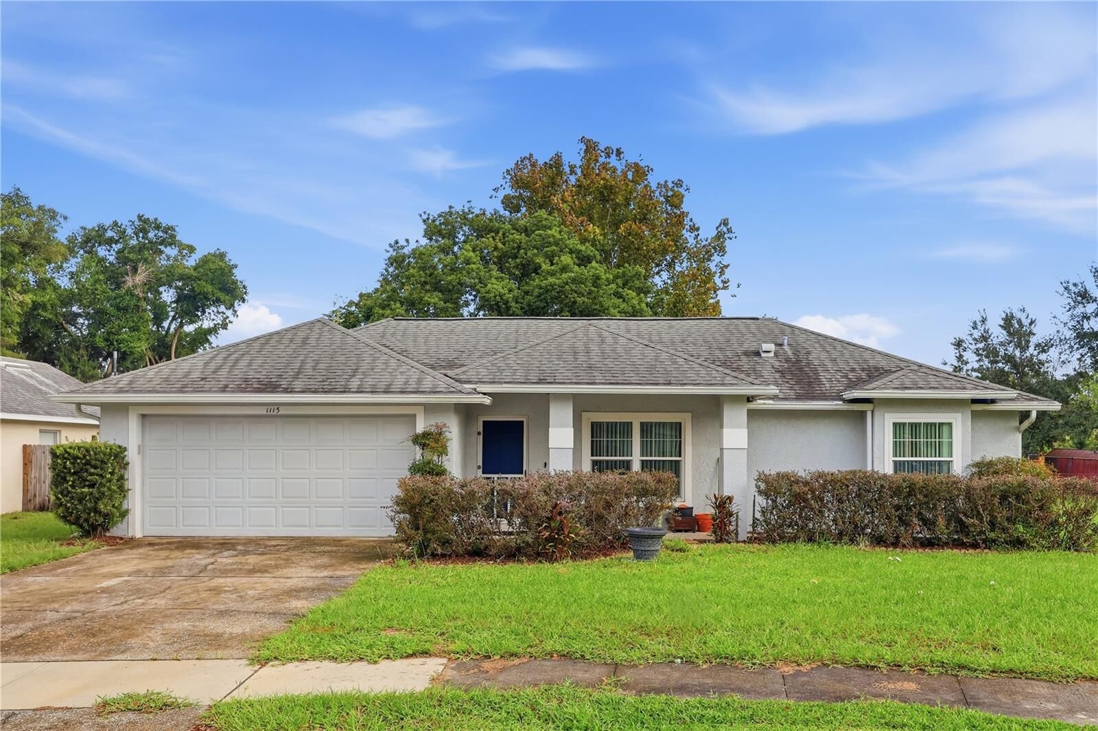 Property Photo: 1115 Slayden Court FL 32712