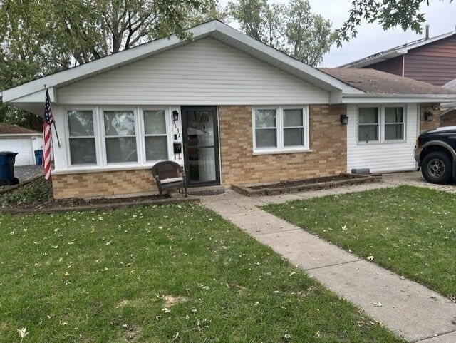 Property Photo: 3137 Phillips Avenue IL 60475