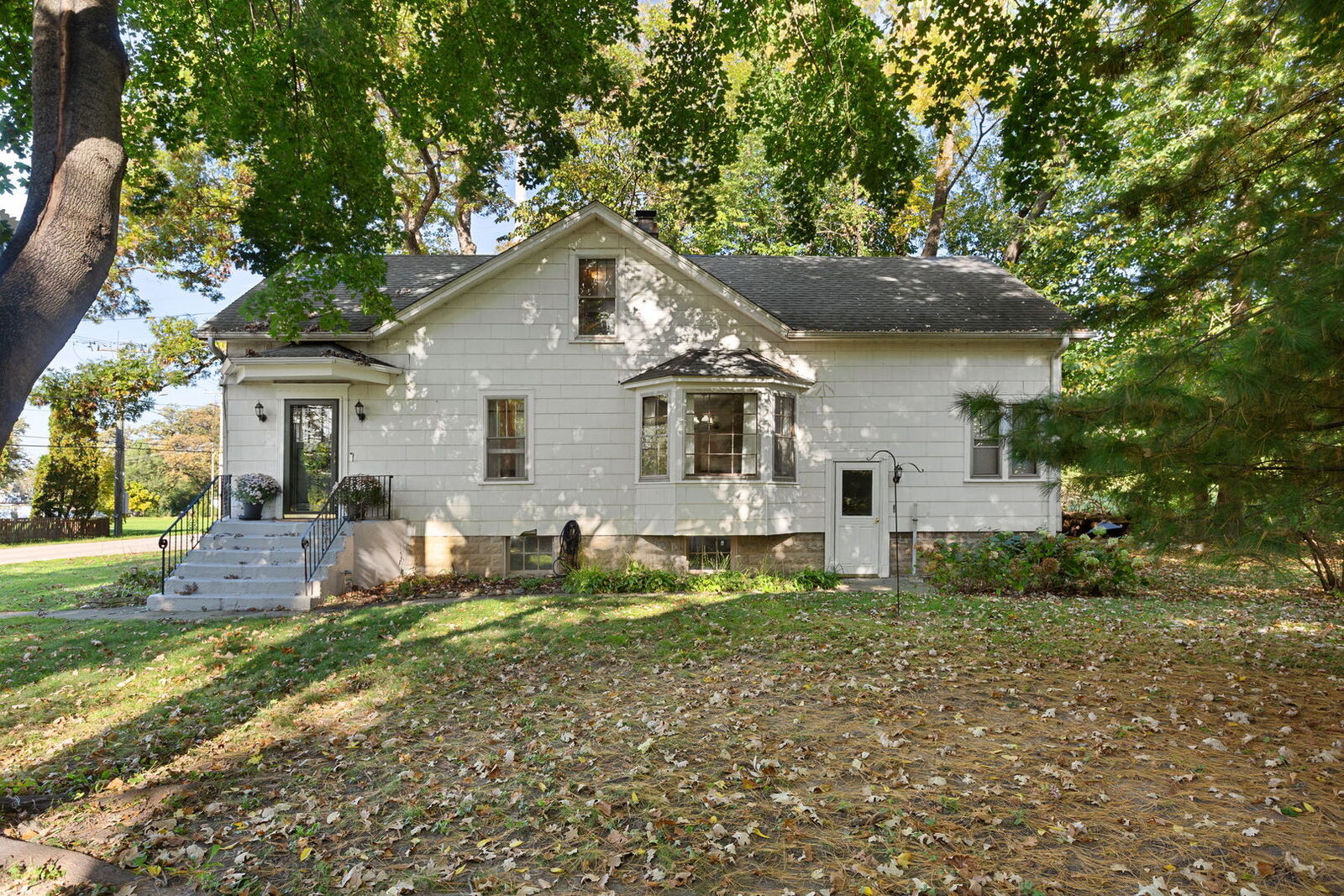 Property Photo:  1201 Lincoln Avenue  IL 60021 