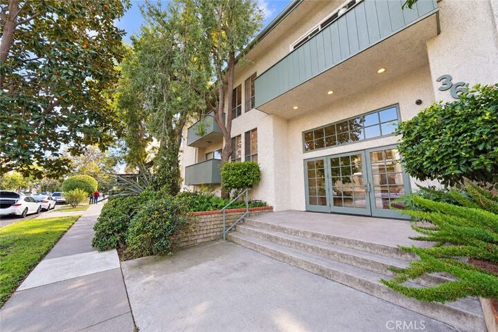 Property Photo:  3649 Glendon Avenue  CA 90034 