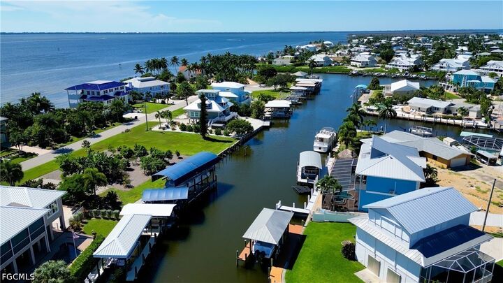 Property Photo:  2277 Sapodilla Lane  FL 33956 