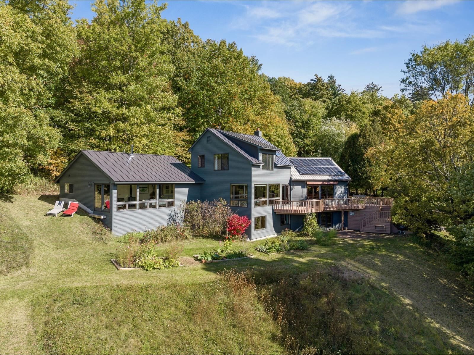 Property Photo:  517 White Birch Lane  VT 05445 