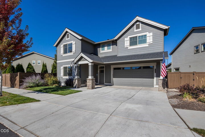 Property Photo:  4395 SW 36th Street  OR 97756 