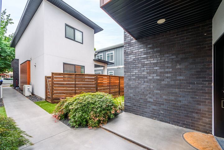 Property Photo: 1929 Ethel Street BC V1Y 2Z5