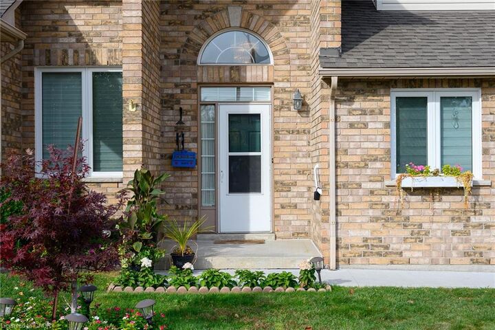 Property Photo:  50 Rice Avenue 37  ON L9C 7S9 