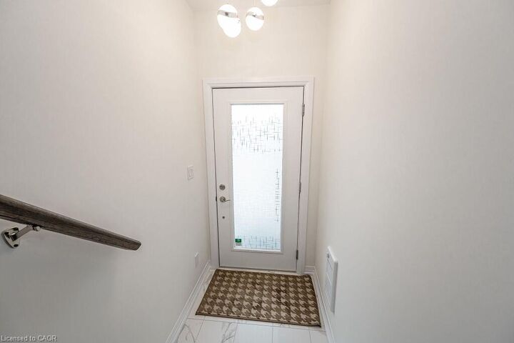 Property Photo:  261 Woodbine Avenue 36  ON N2R 0P7 