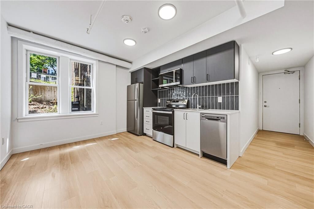 Property Photo:  325 James Street S 308  ON L8P 3B7 
