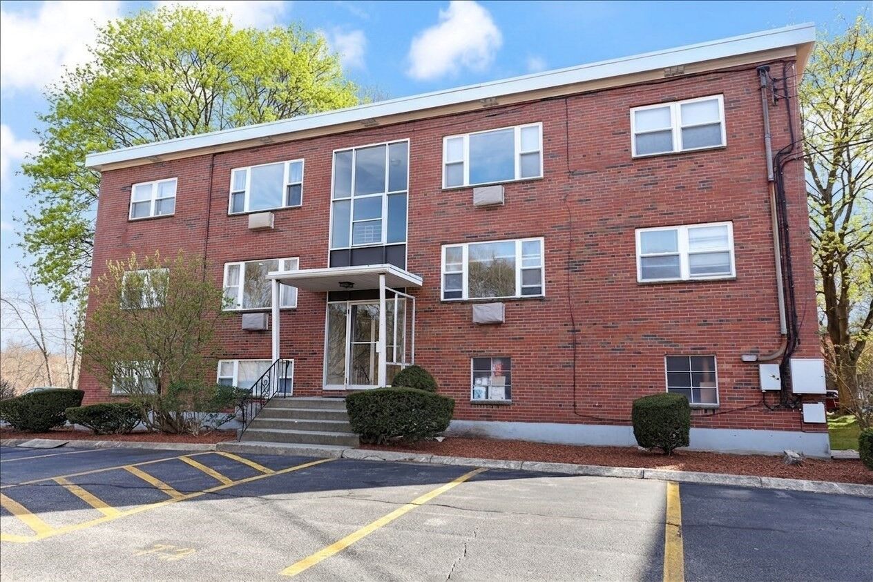 Property Photo:  1105 Lexington Street 8-6  MA 02452 