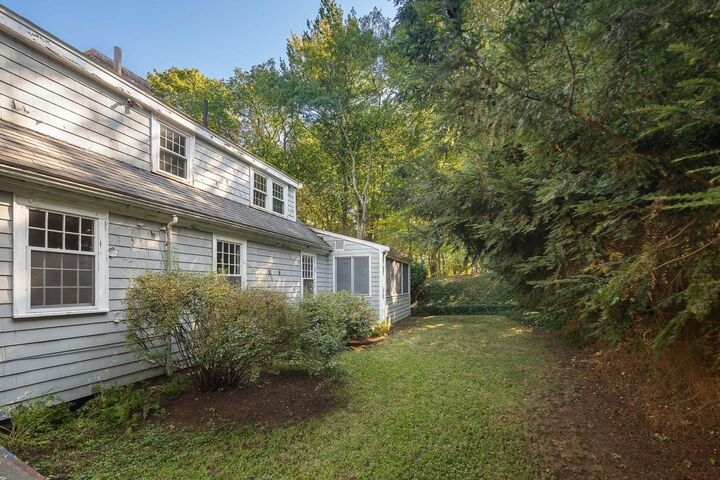 Property Photo:  87 Taylor Road  MA 02478 