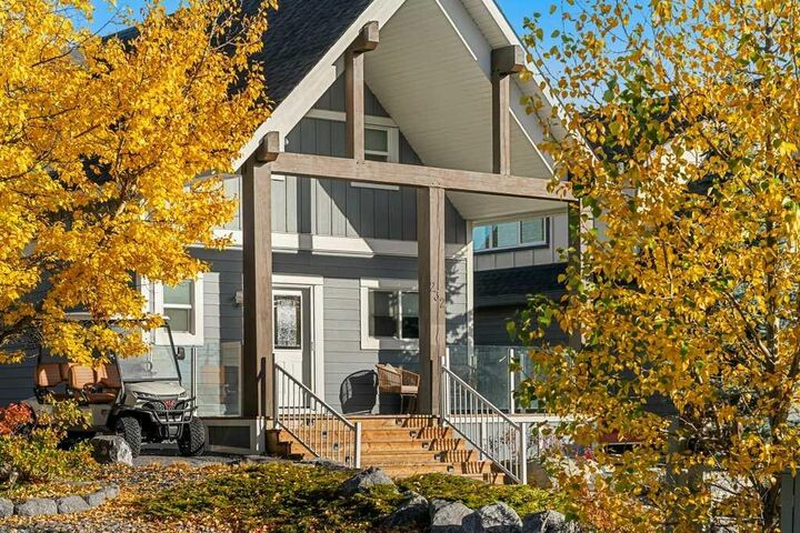 Property Photo:  232 Cottageclub Crescent  AB T4C 1B1 