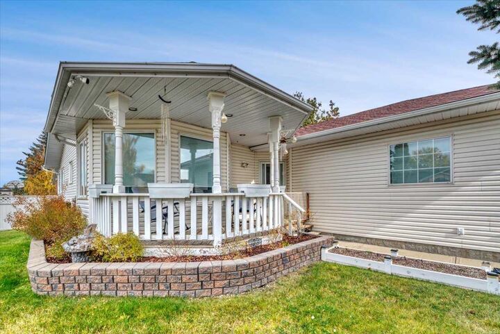 Property Photo:  131 Cambria Road  AB T1P 1M1 