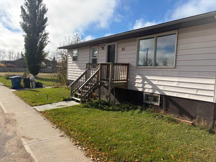 Property Photo:  202 Berry  AB T0C 1M0 