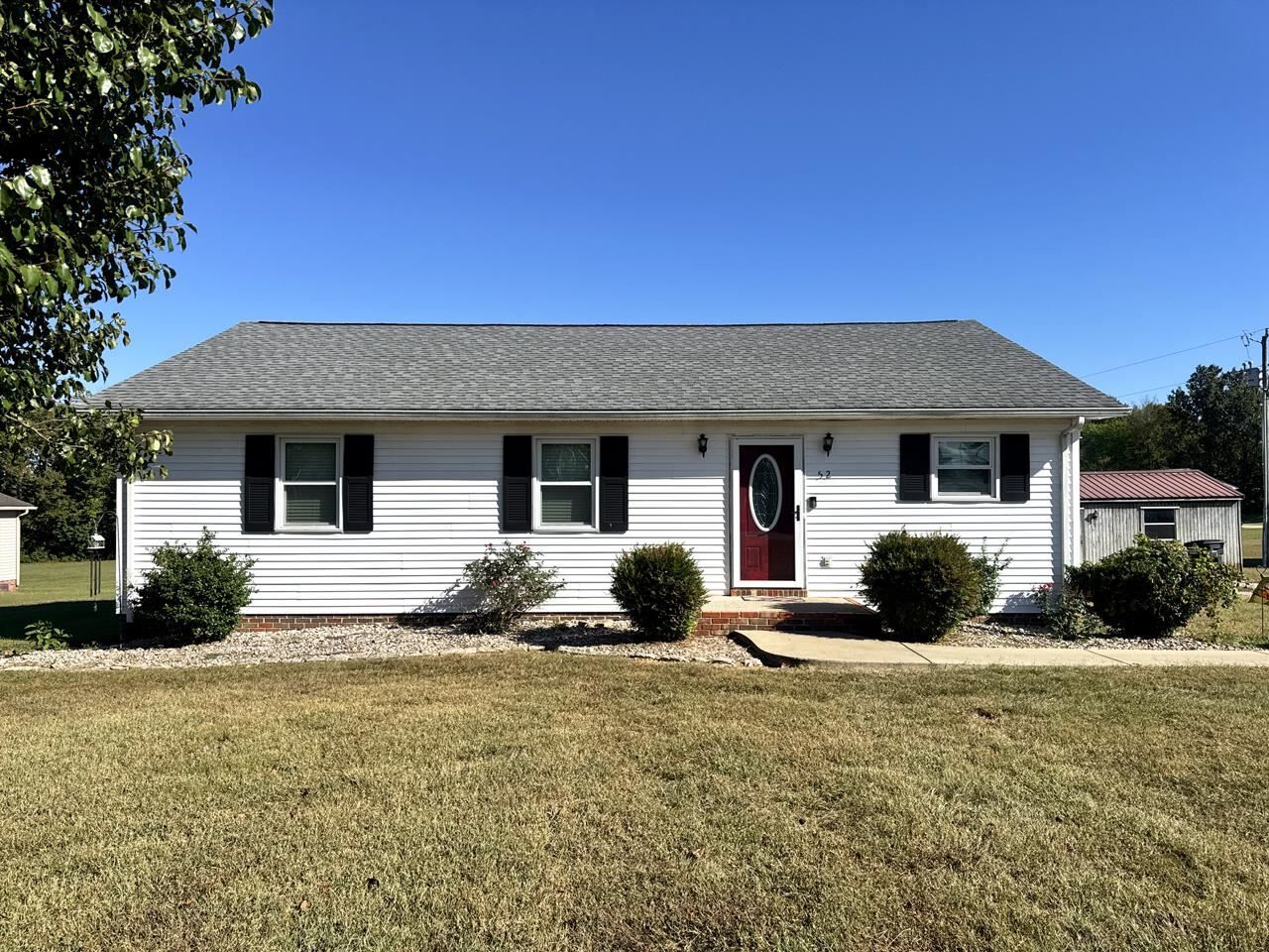 Property Photo:  52 Cloverdale Drive  KY 42141 