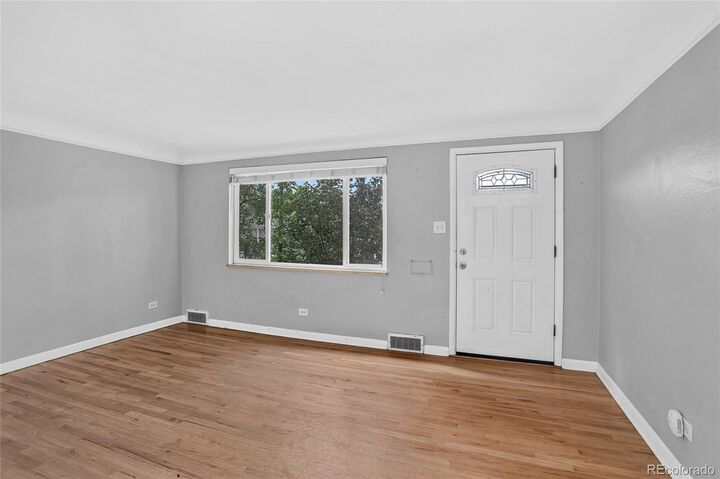Property Photo: 1340 Ivanhoe Street CO 80220