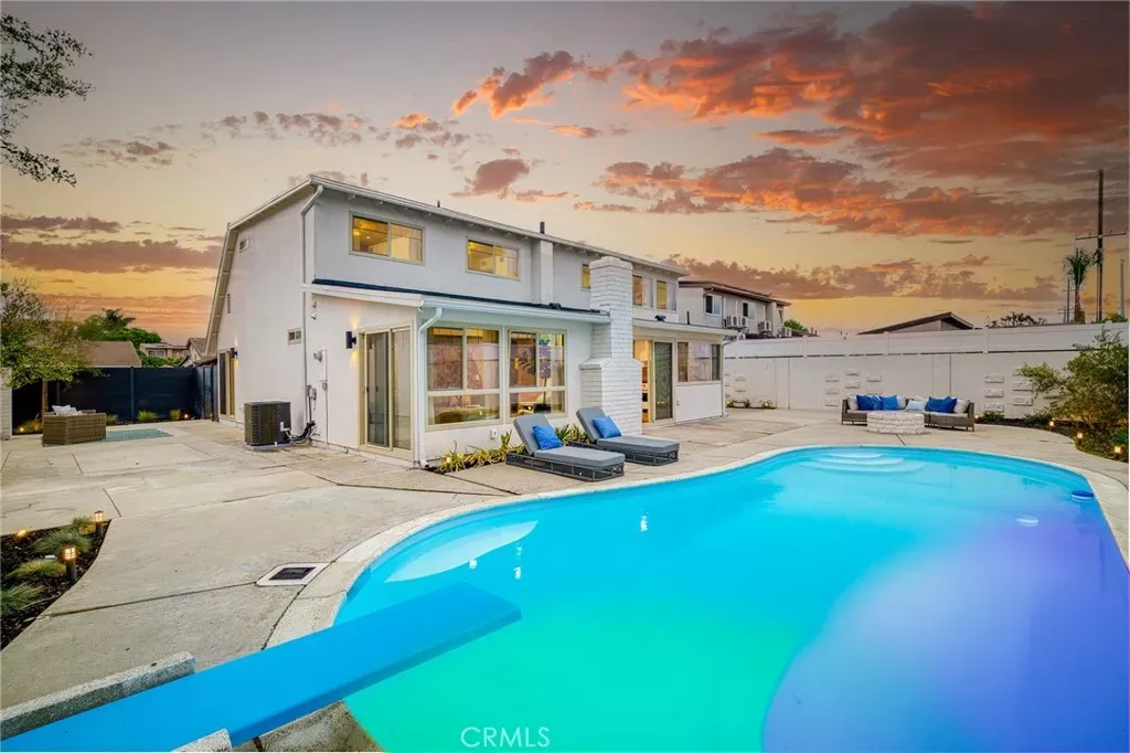 Property Photo: 9432 Warbler CA 92708
