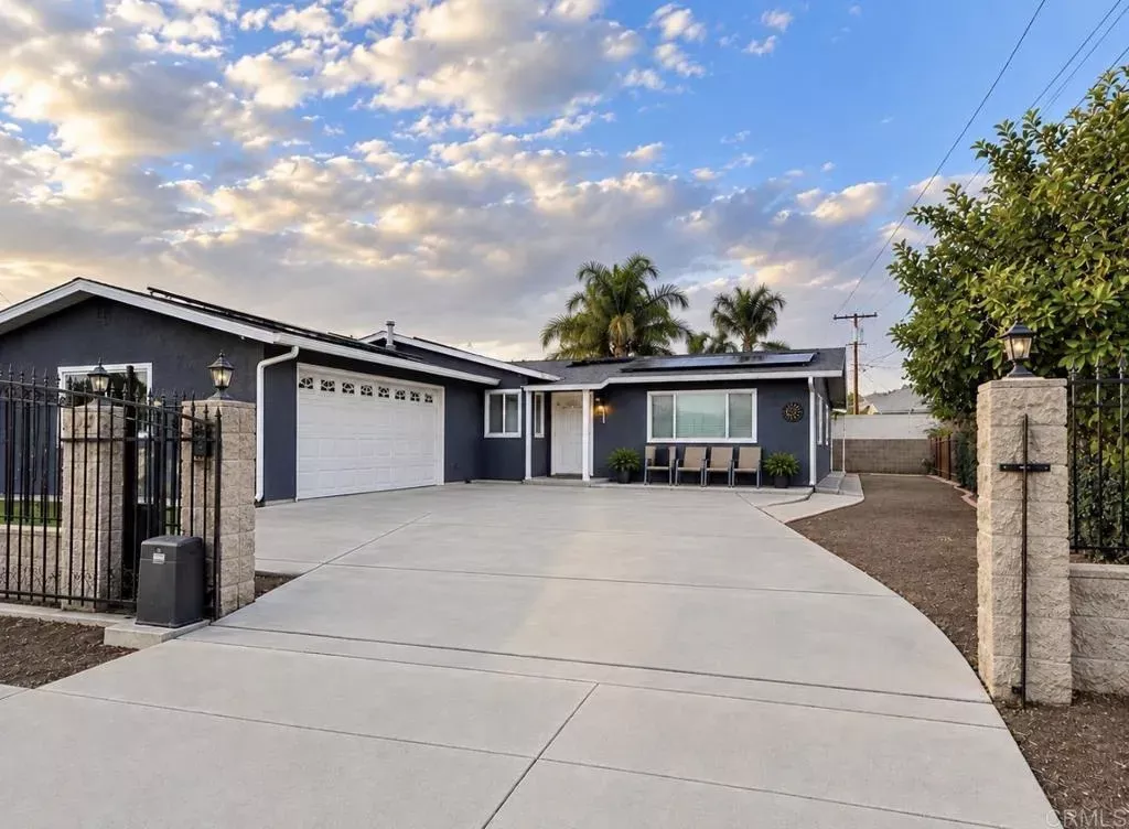 Property Photo:  609 Spires Street  CA 92083 