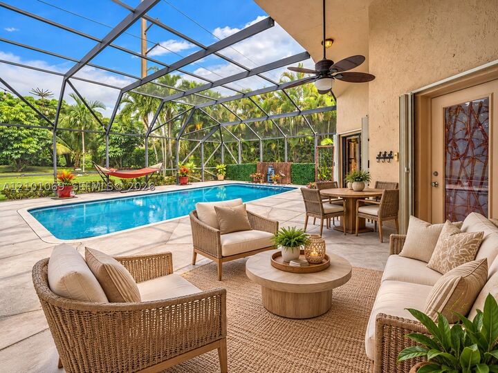 Property Photo:  1025 Creekford Dr  FL 33326 