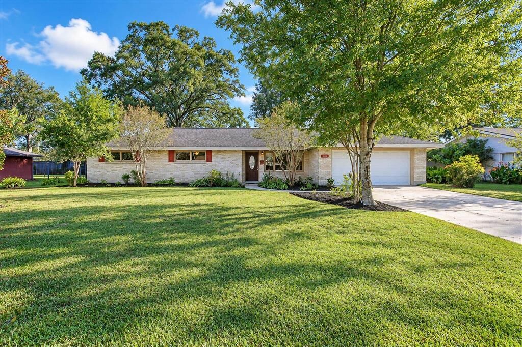 Property Photo: 501 Glover Street LA 70605