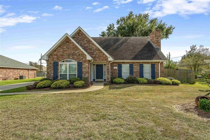 Property Photo: 40 Mulberry LA 70663