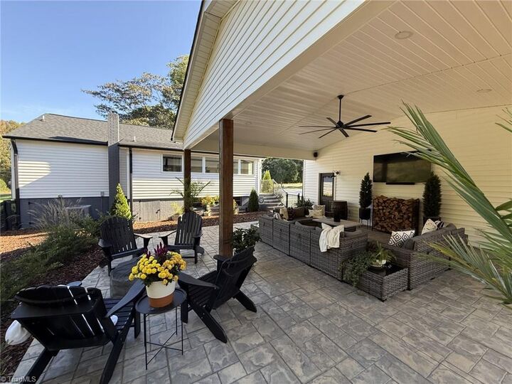 Property Photo:  1333 Commonwealth Road  NC 27317 
