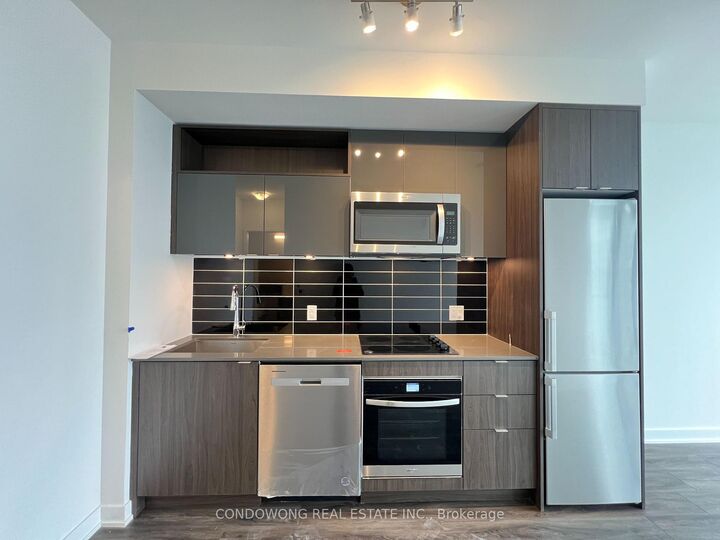 Property Photo:  135 Lower Sherbourne Street 1954  ON M5A 1Y4 